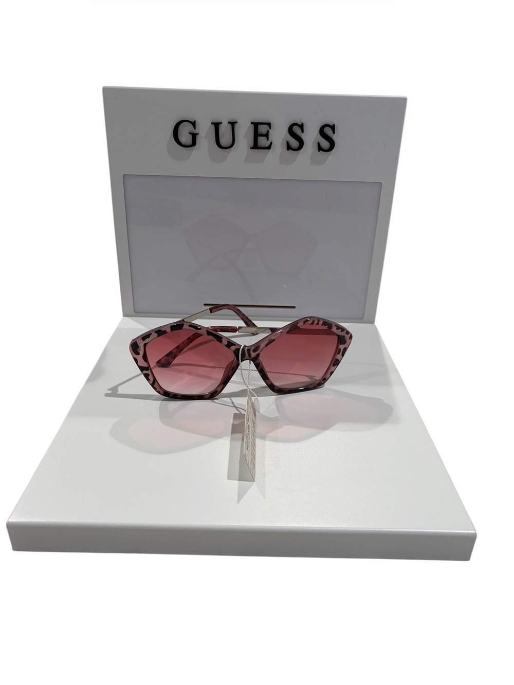 Guess Sunglass Retail
Store Display Stand Authentic
